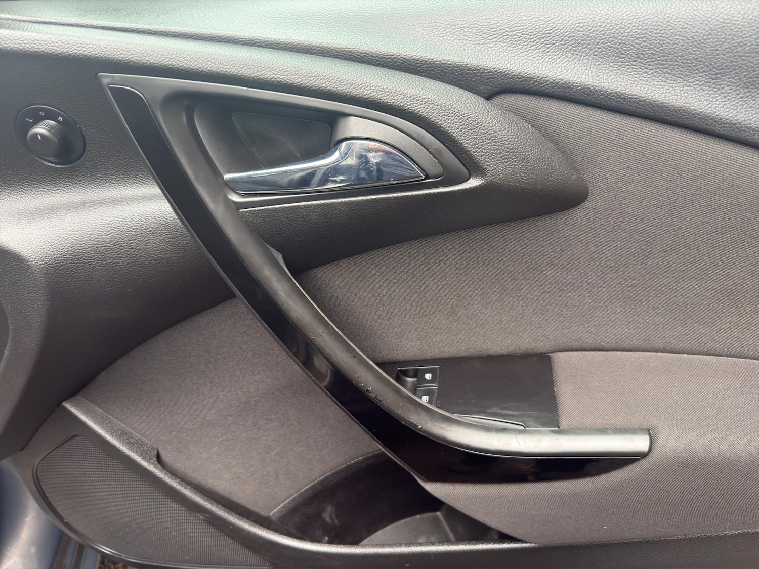 Used Vauxhall Astra 2015 for sale - 77640064: Photo 16