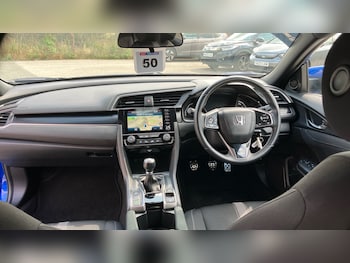 Used Honda Civic 2020 for sale - 75532885: Photo