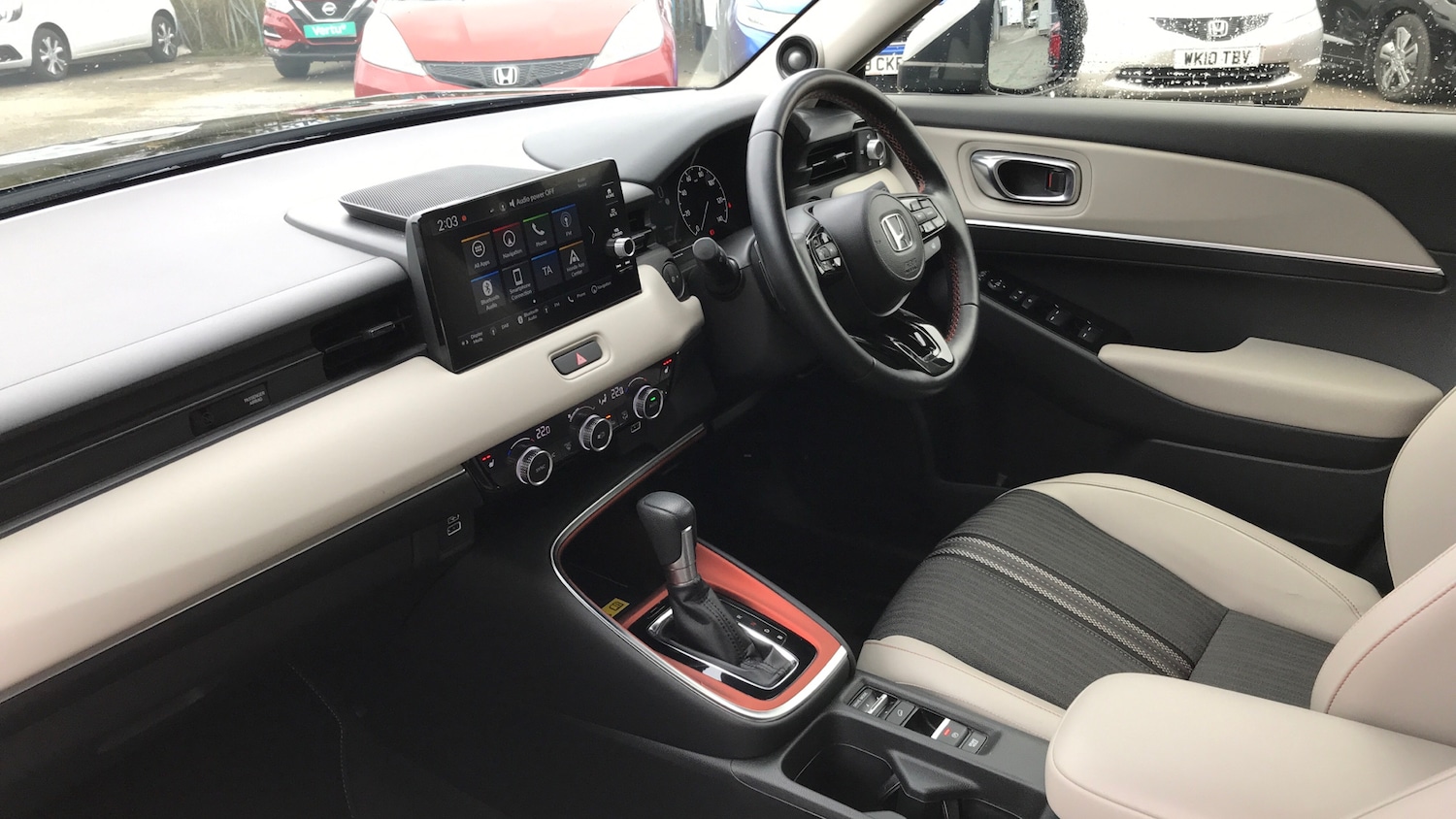 Used Honda HR-V 2022 for sale - 77962154: Photo 2