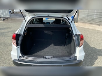 Used Honda HR-V 2016 for sale - 79516316: Photo