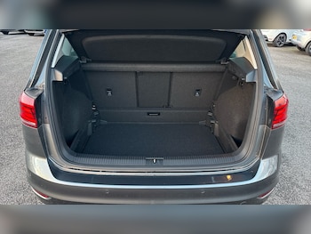 Used Volkswagen Golf SV 2020 for sale - 76796843: Photo