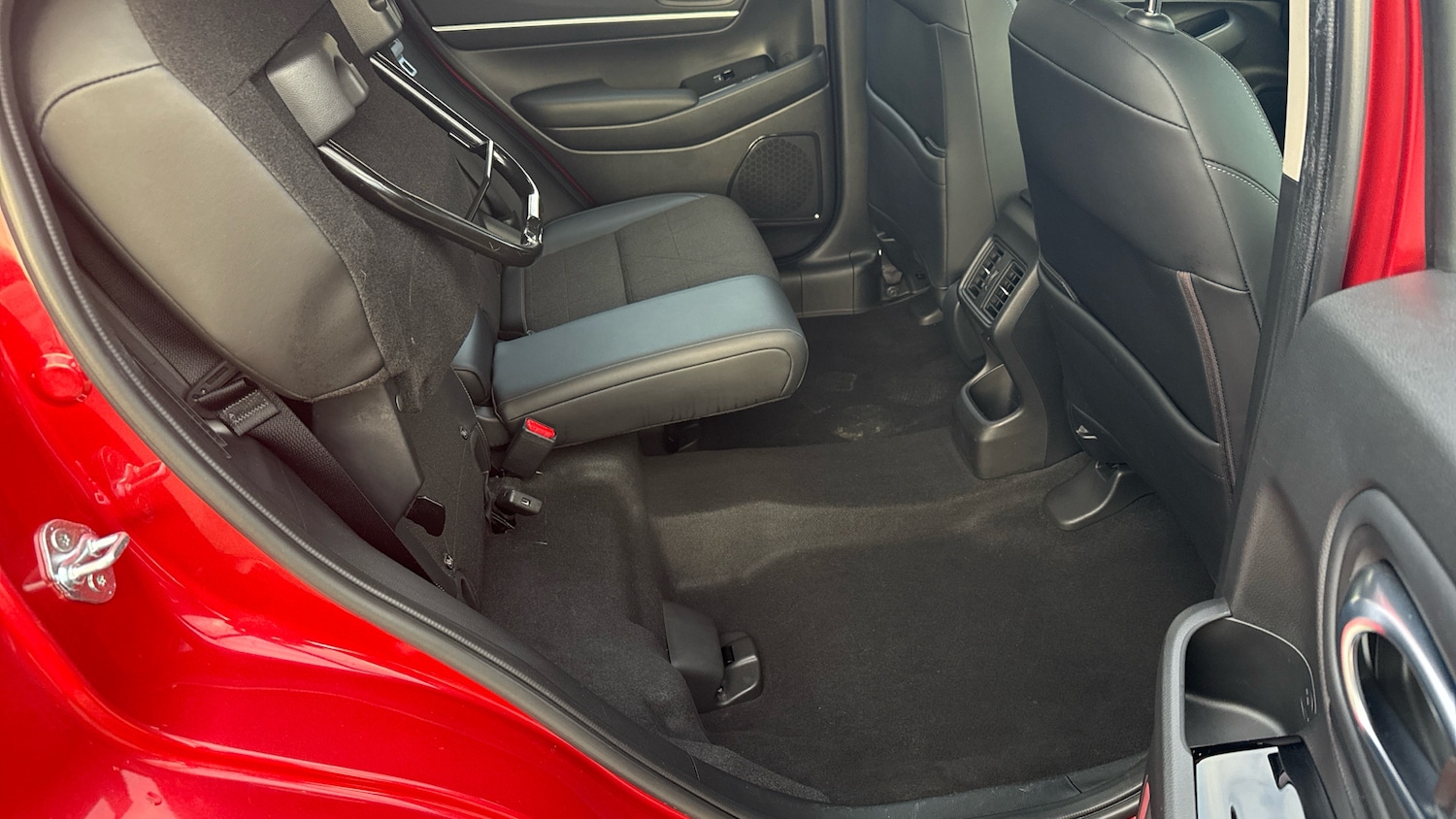 Used Honda HR-V 2022 for sale - 76547581: Photo 30