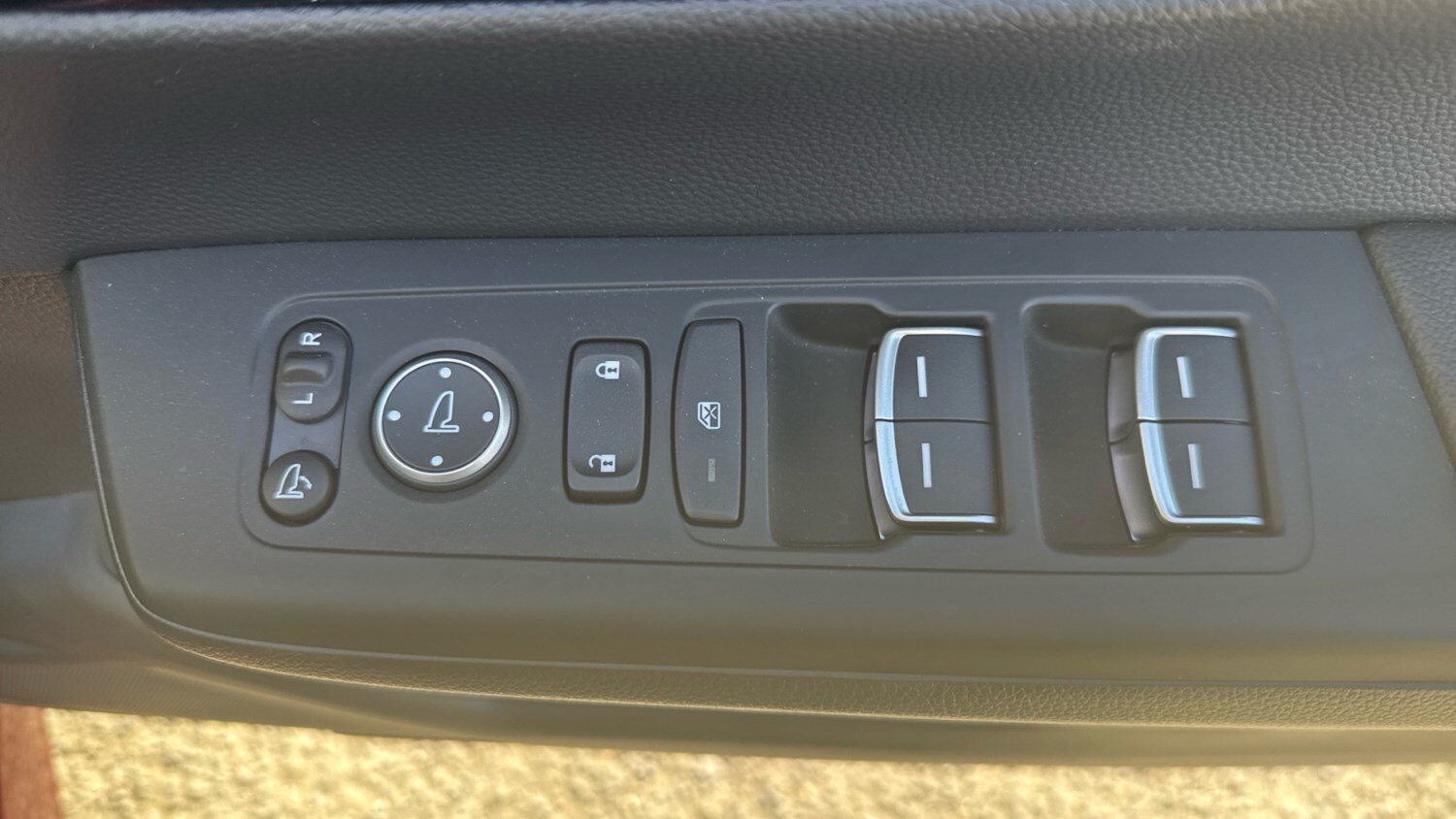 2025 Honda CR-V 2.0 ePHEV Advance Tech 5dr eCVT Estate Estate Hybrid Automatic - Picture 23 of 24