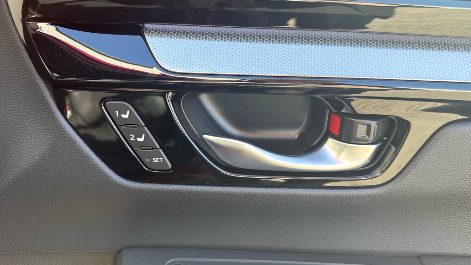 2025 Honda CR-V 2.0 ePHEV Advance Tech 5dr eCVT Estate Estate Hybrid Automatic - Picture 24 of 24