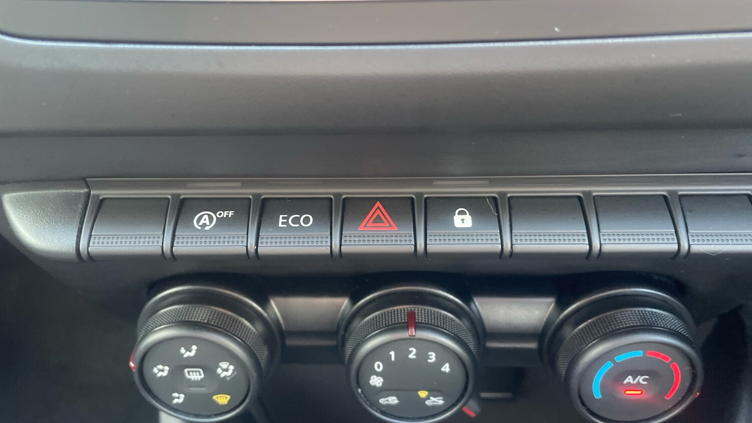 Used Dacia Duster 2022 for sale - 76133980: Photo 33