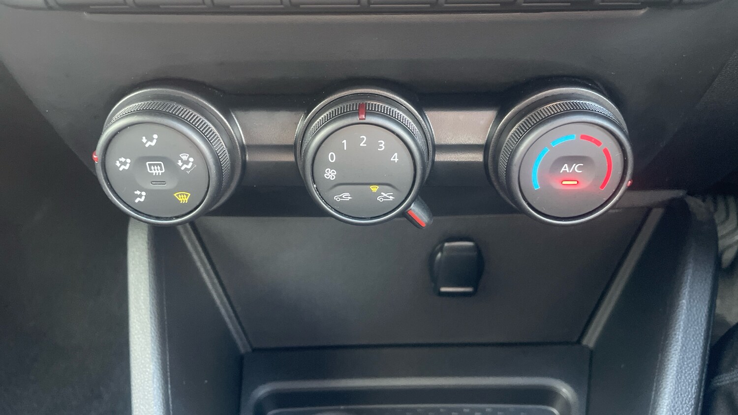 Used Dacia Duster 2022 for sale - 76133980: Photo 34