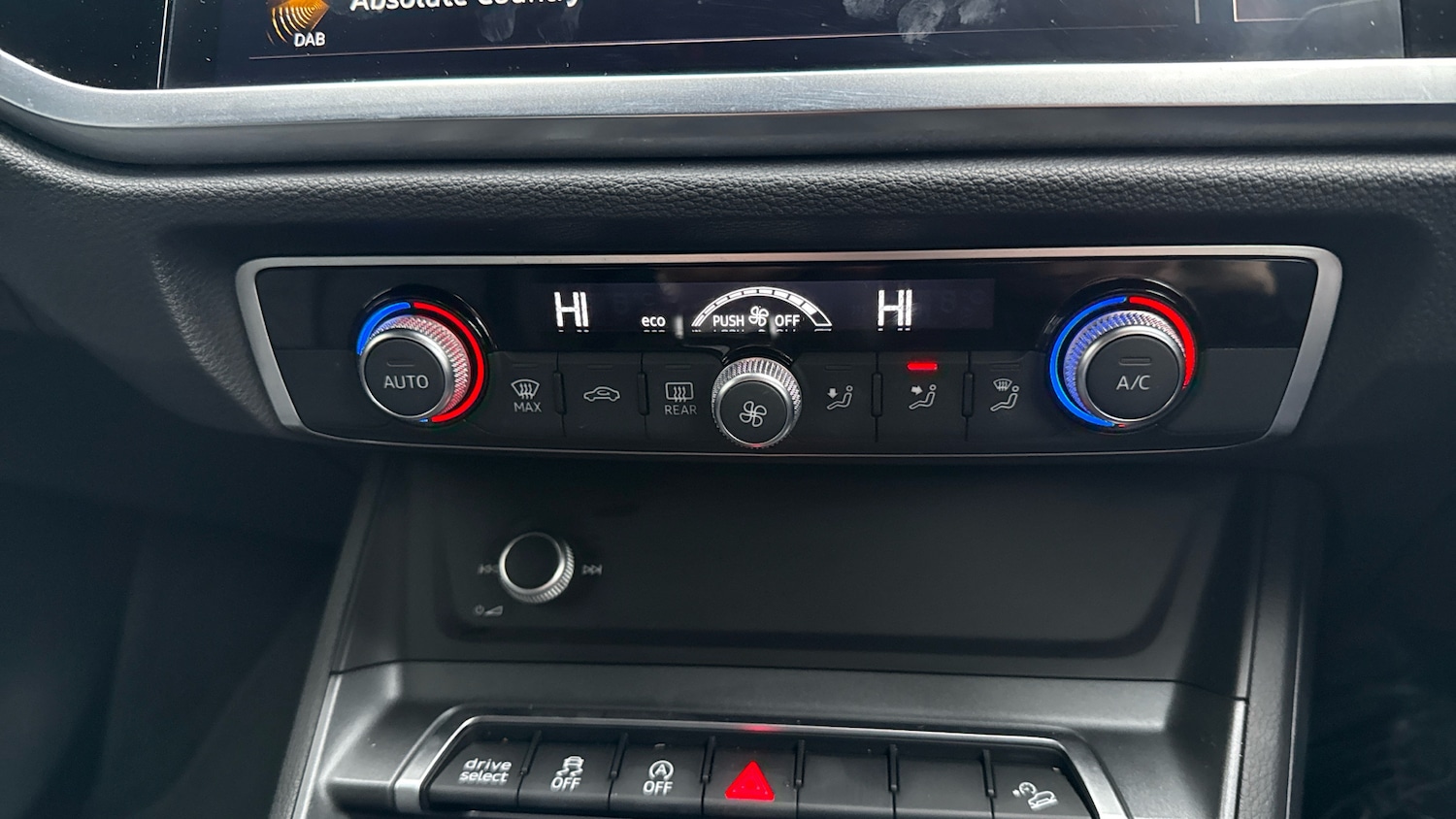 Used Audi Q3 2019 for sale - 77350299: Photo 30