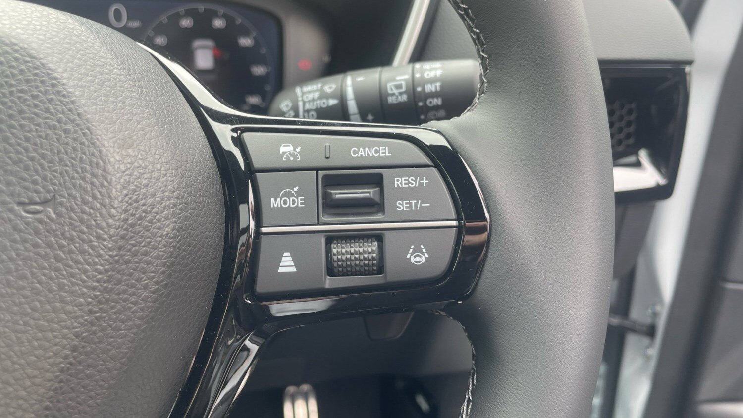 2025 Honda CR-V 2.0 ePHEV Advance Tech 5dr eCVT Estate Estate Hybrid Automatic - Picture 24 of 24