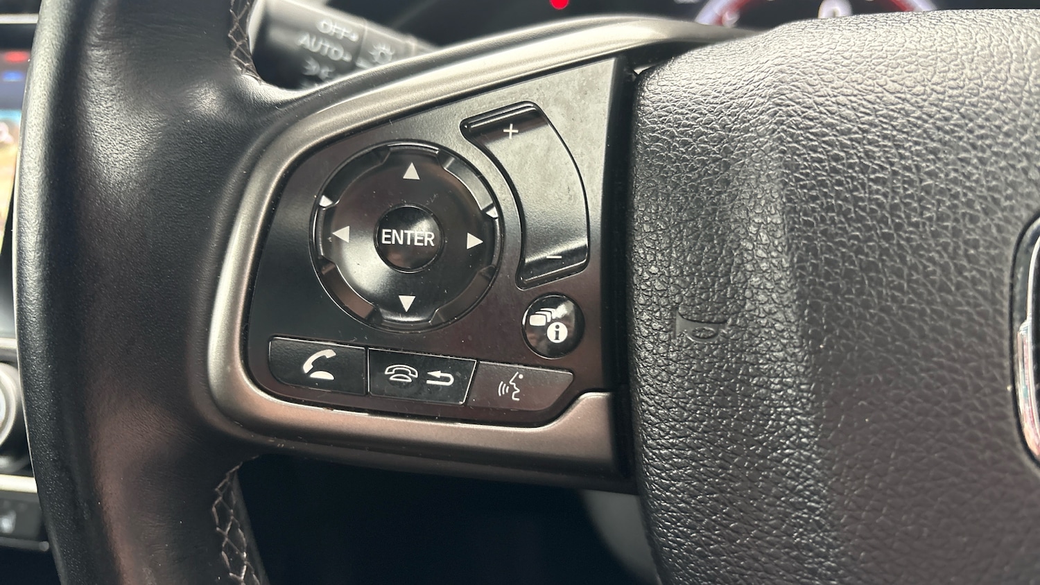 Used Honda Civic 2019 for sale - 76403139: Photo 40