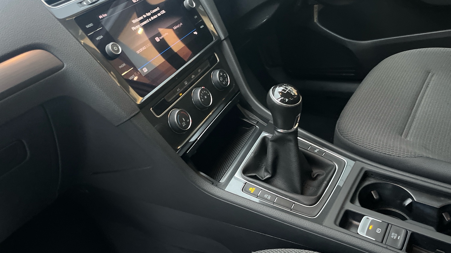 Used Volkswagen Golf 2017 for sale - 76649513: Photo 13