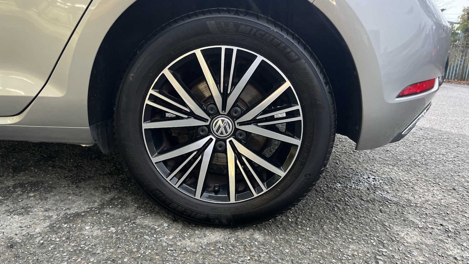 Used Volkswagen Golf 2017 for sale - 76649513: Photo 24