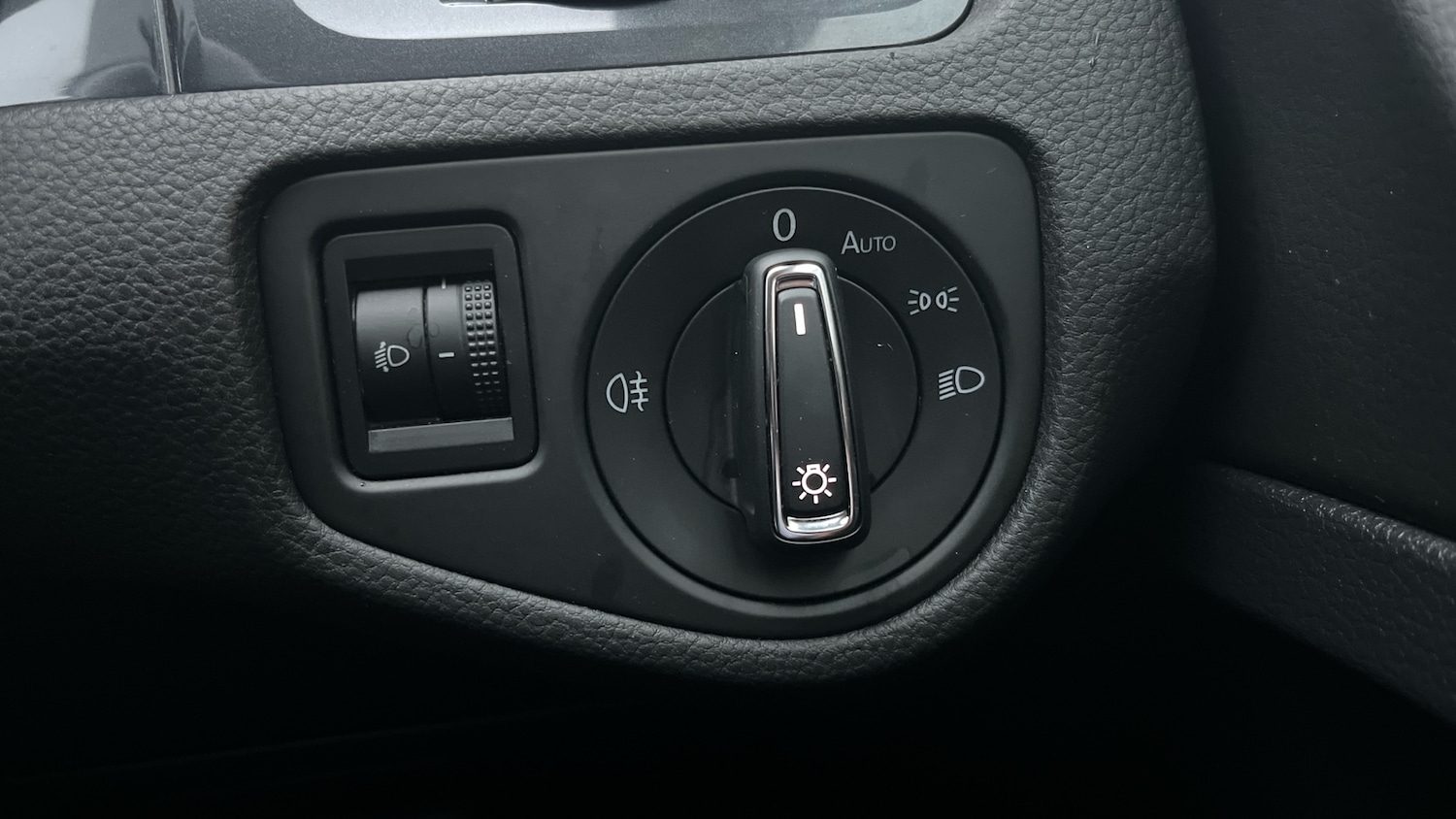 Used Volkswagen Golf 2017 for sale - 76649513: Photo 47