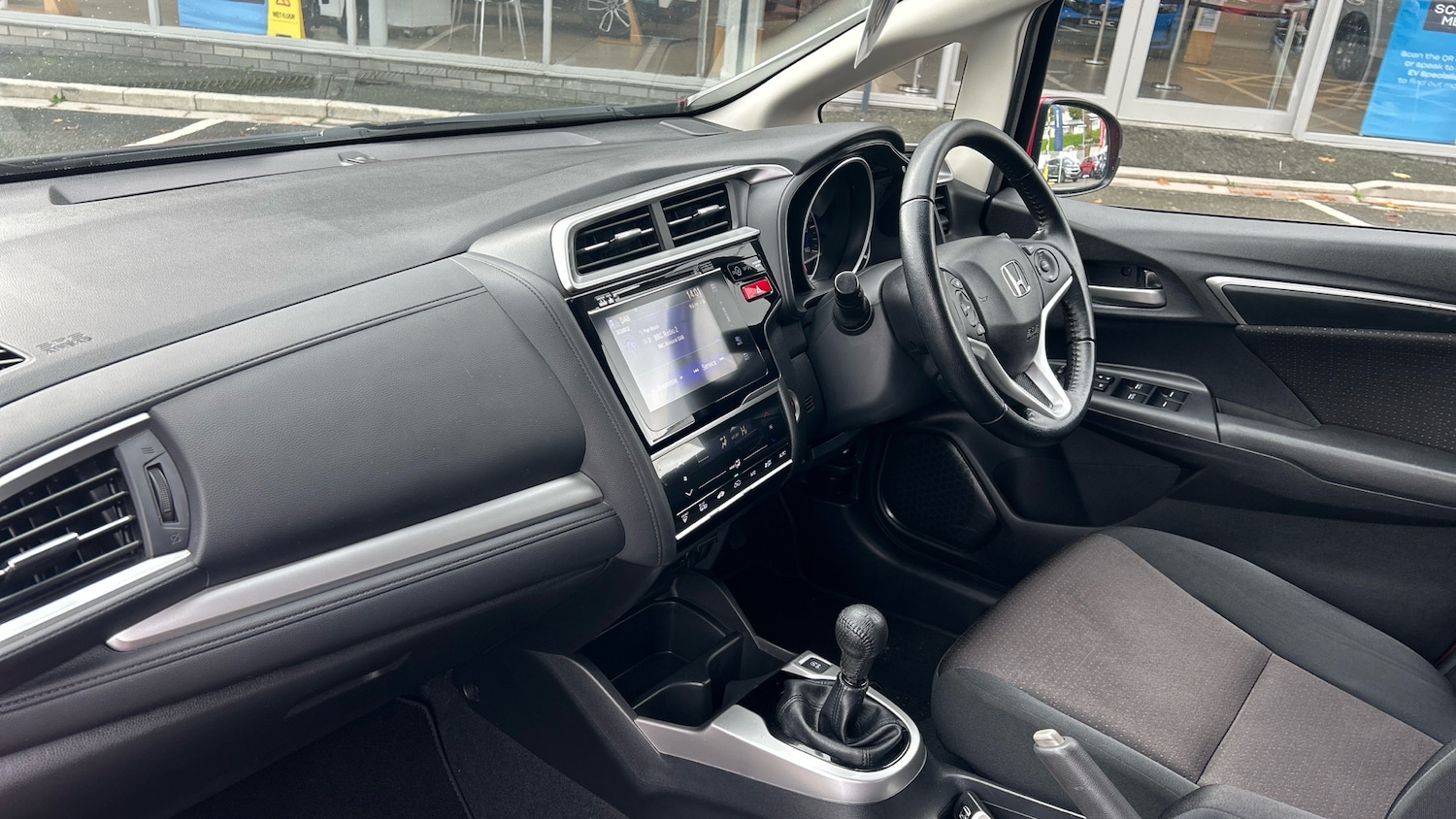 Used Honda Jazz 2016 for sale - 76374293: Photo 2