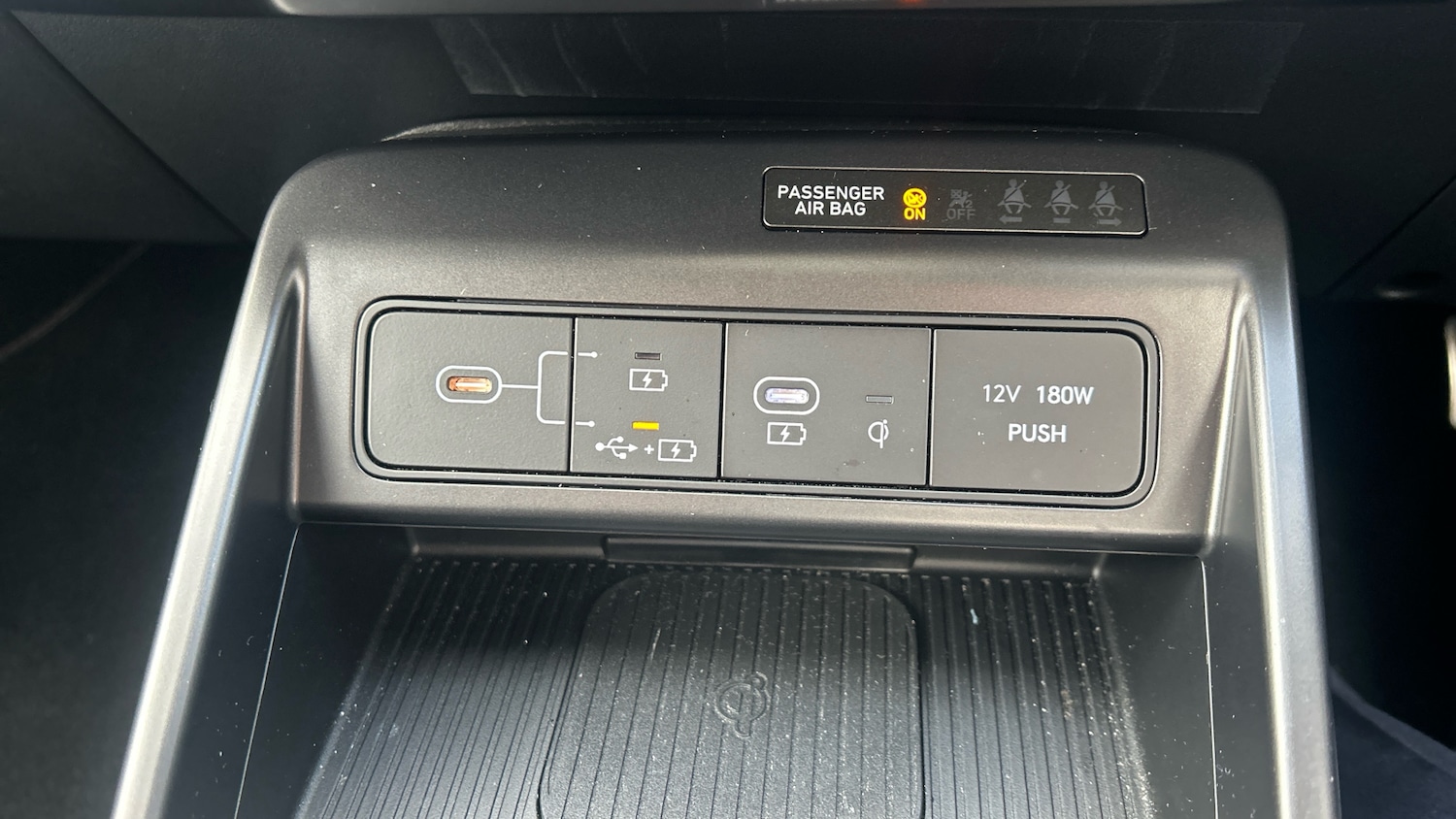 Used Hyundai KONA 2023 for sale - 76958412: Photo 32