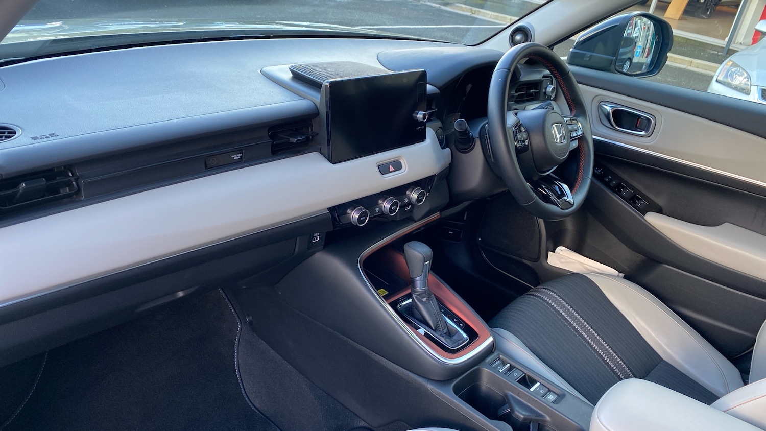 Used Honda HR-V 2022 for sale - 77545718: Photo 2