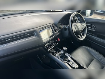 Used Honda HR-V 2020 for sale - 77168464: Photo