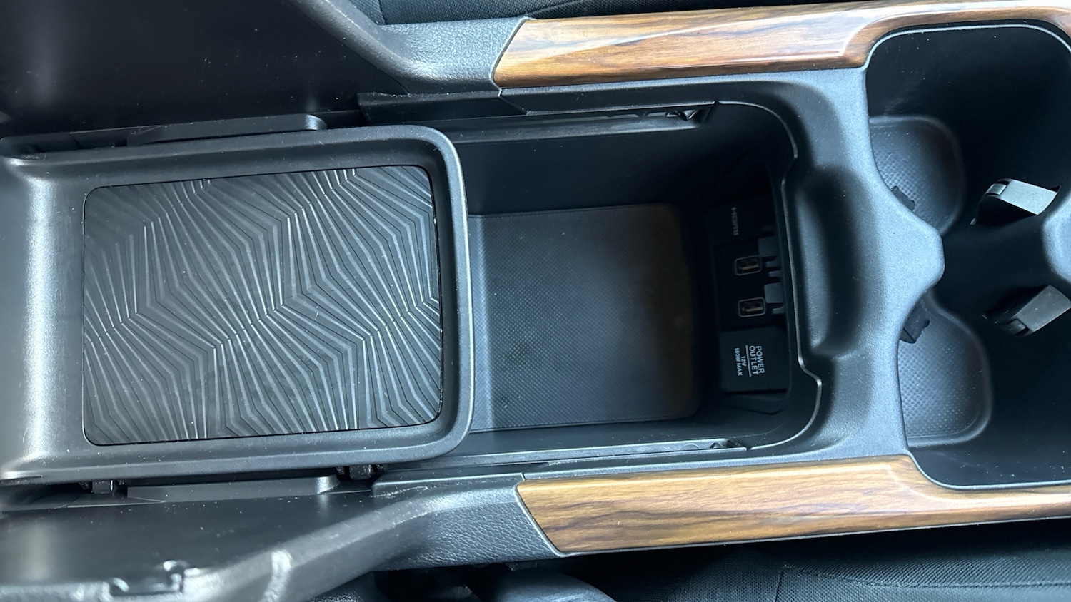 Used Honda CR-V 2018 for sale - 76859017: Photo 32