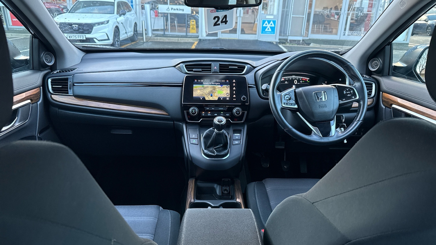 Used Honda CR-V 2018 for sale - 76859017: Photo 4