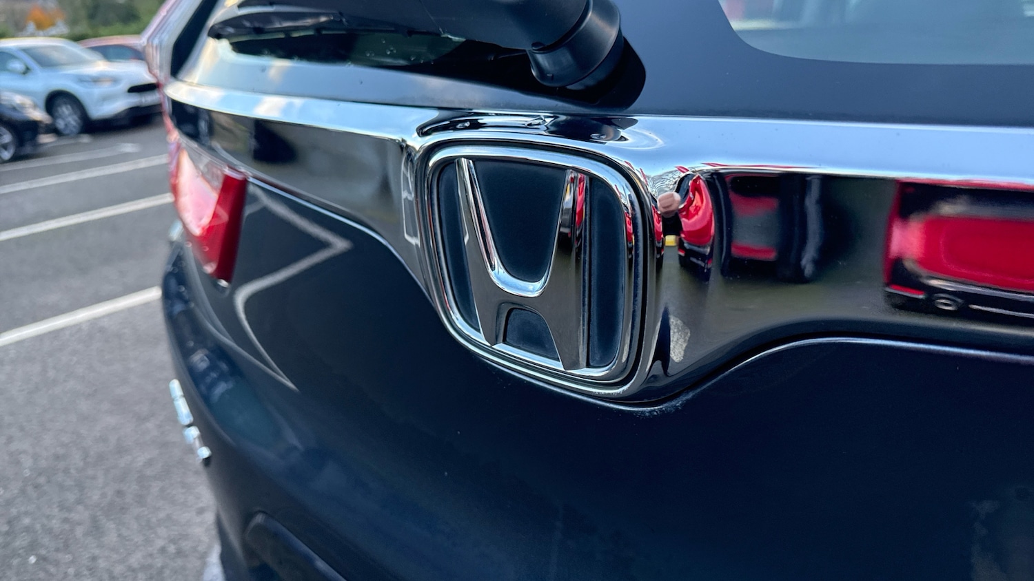 Used Honda CR-V 2018 for sale - 76859017: Photo 40