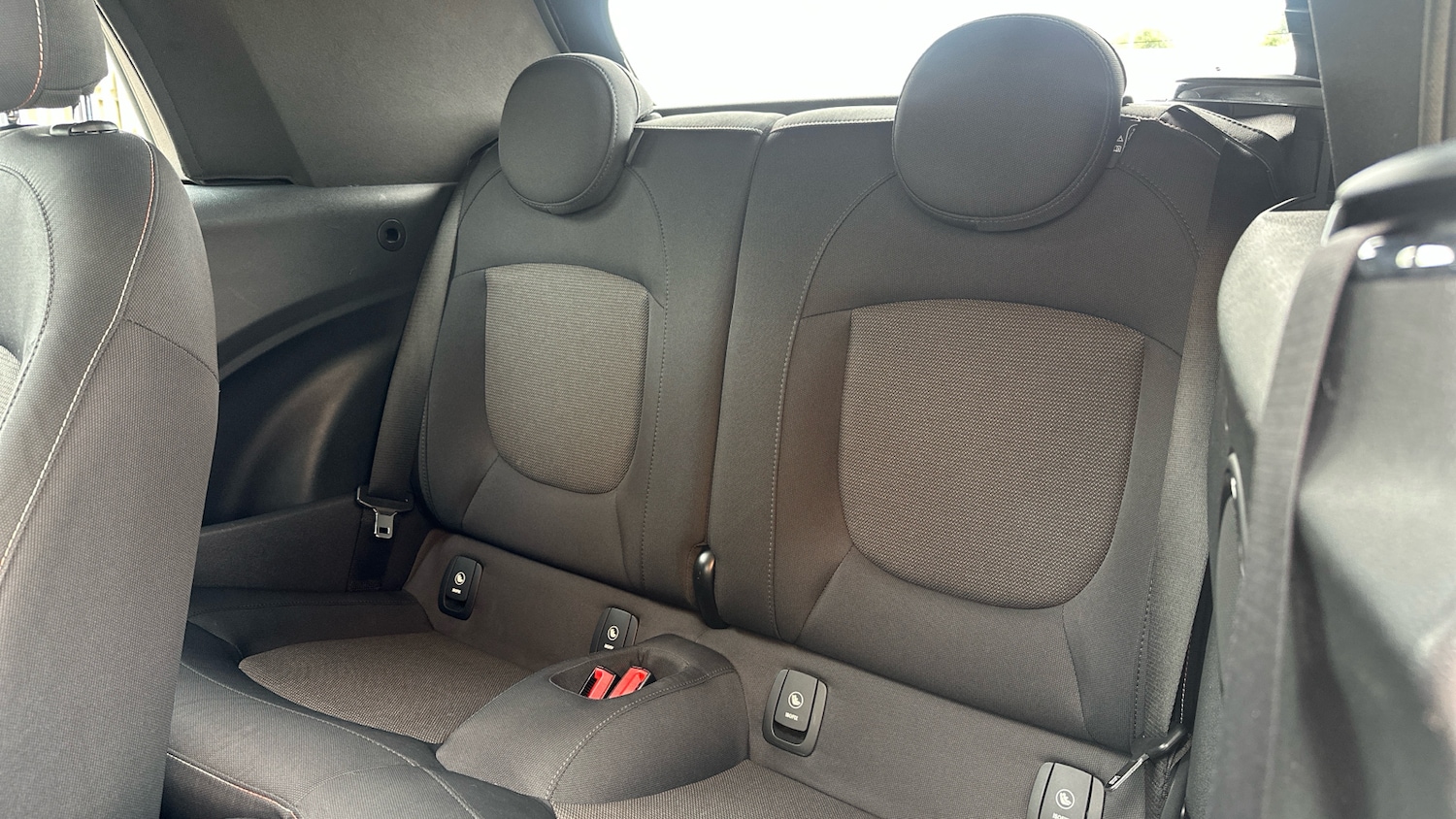 Used MINI Convertible 2016 for sale - 76611553: Photo 12