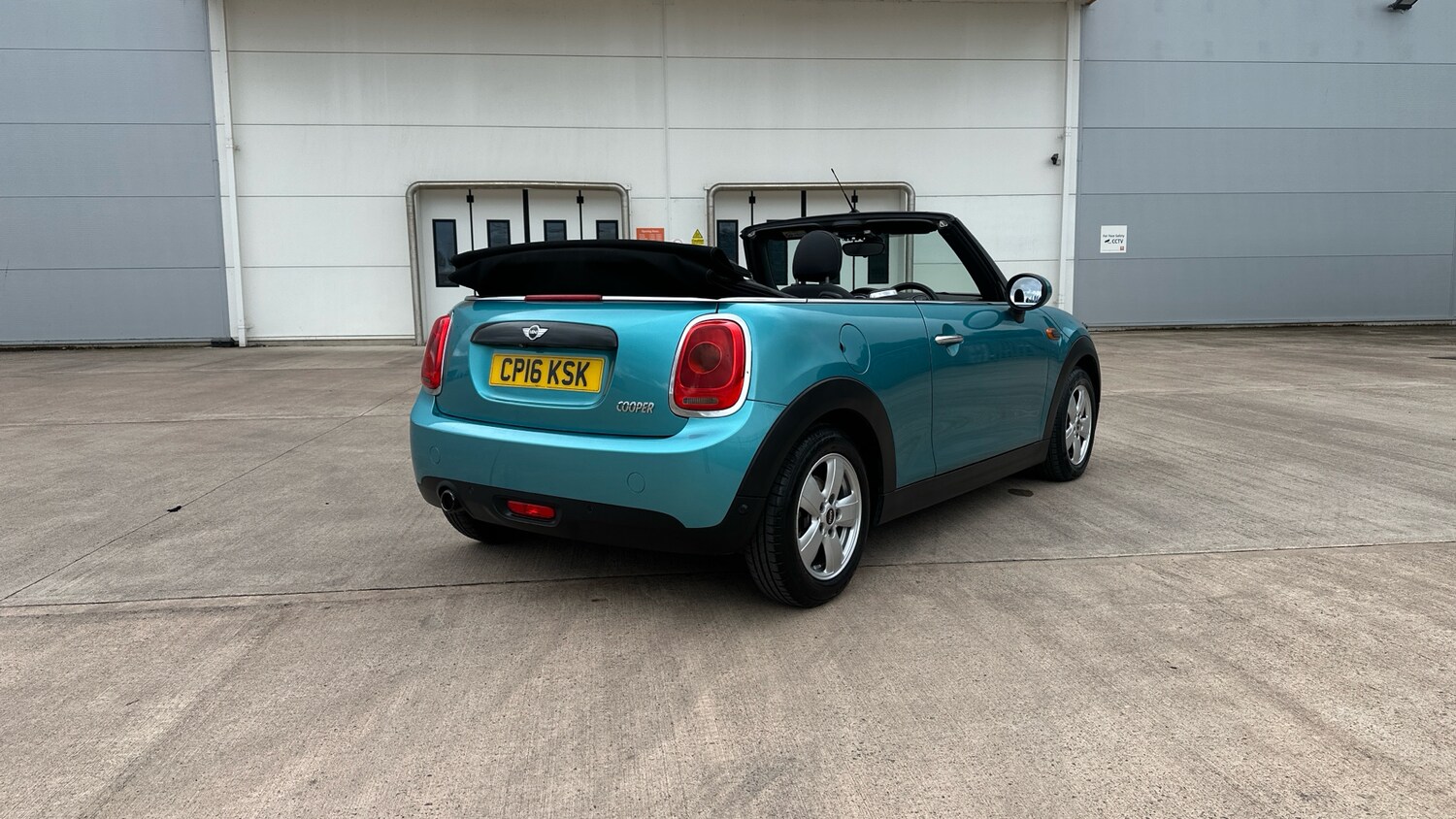 Used MINI Convertible 2016 for sale - 76611553: Photo 26