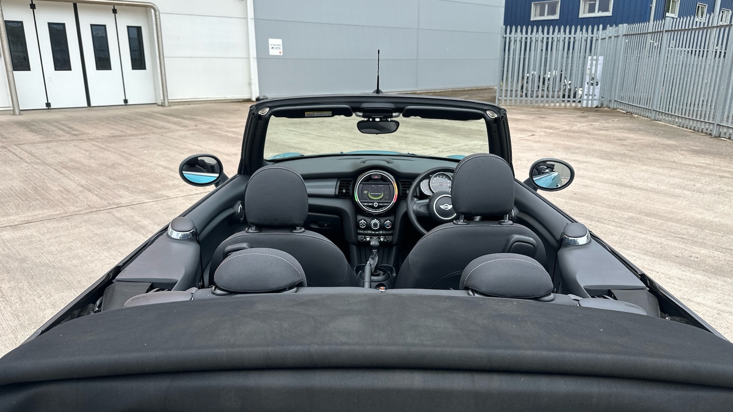 Used MINI Convertible 2016 for sale - 76611553: Photo 27