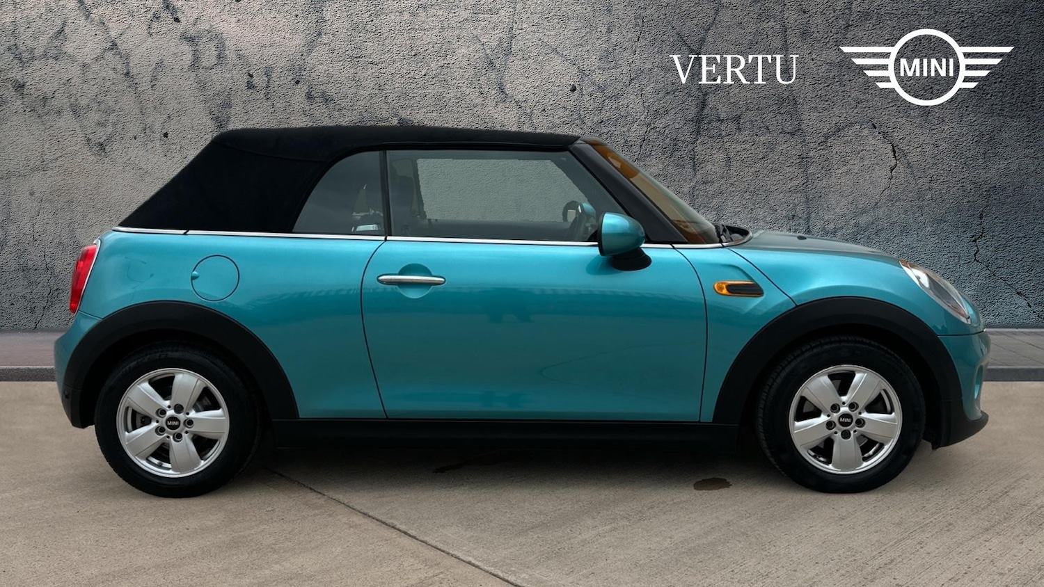 Used MINI Convertible 2016 for sale - 76611553: Photo 3