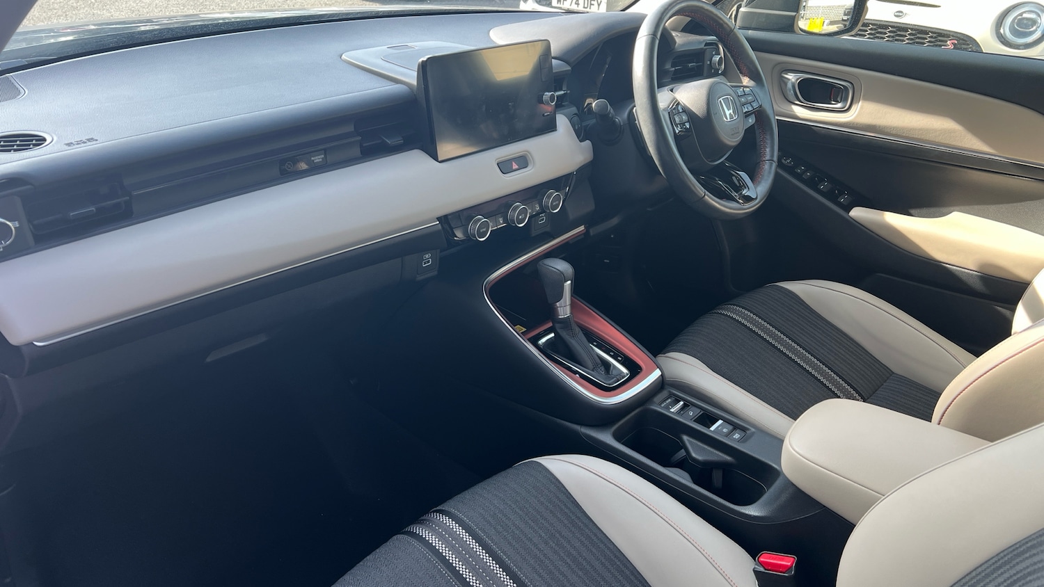 Used Honda HR-V 2023 for sale - 78197324: Photo 2