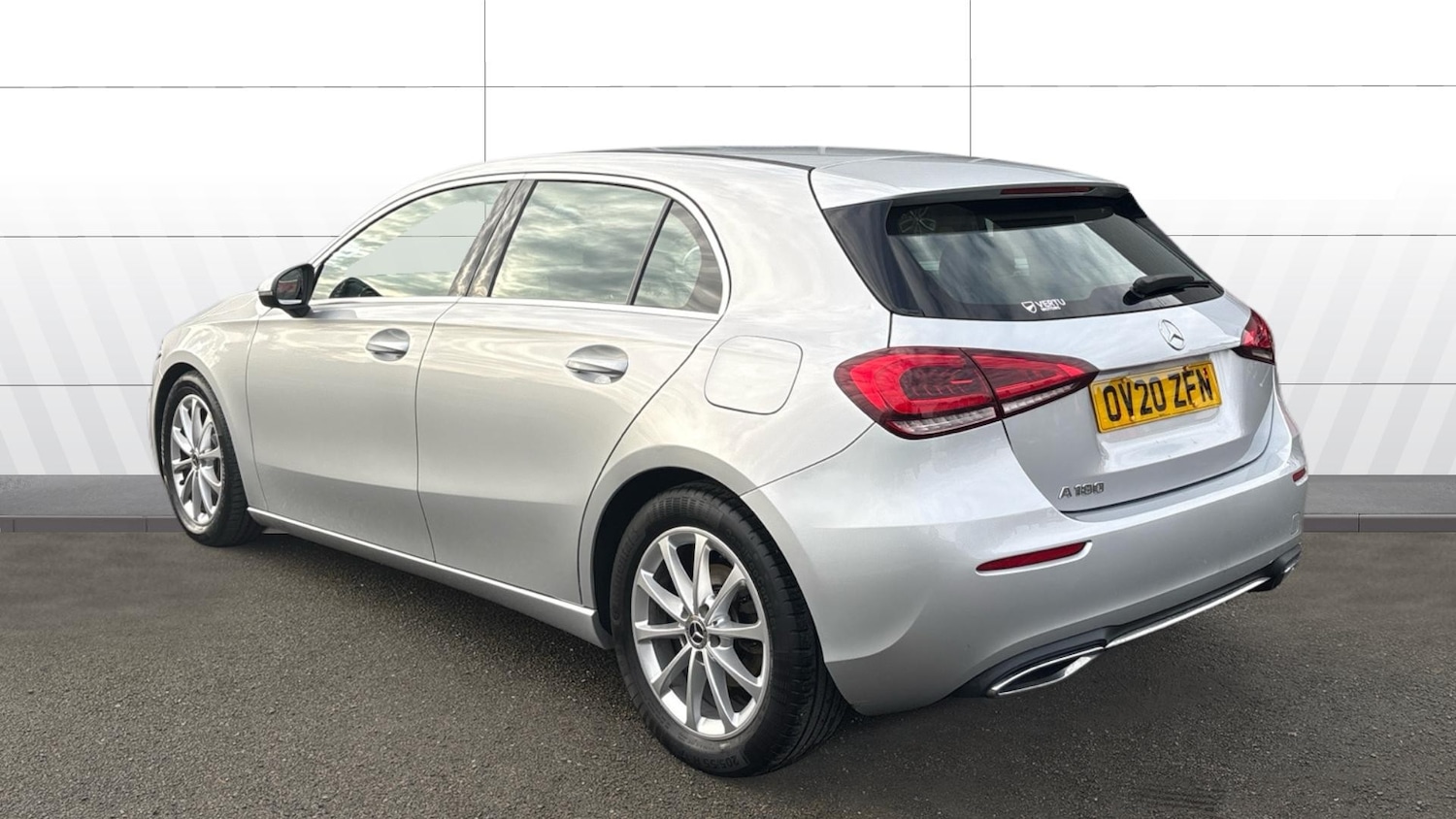 Used Mercedes-Benz A-Class 2020 for sale - 76957334: Photo 2