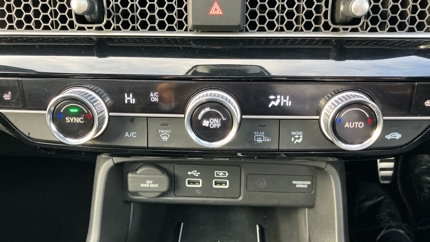 Used Honda Civic 2022 for sale - 76104617: Photo 18