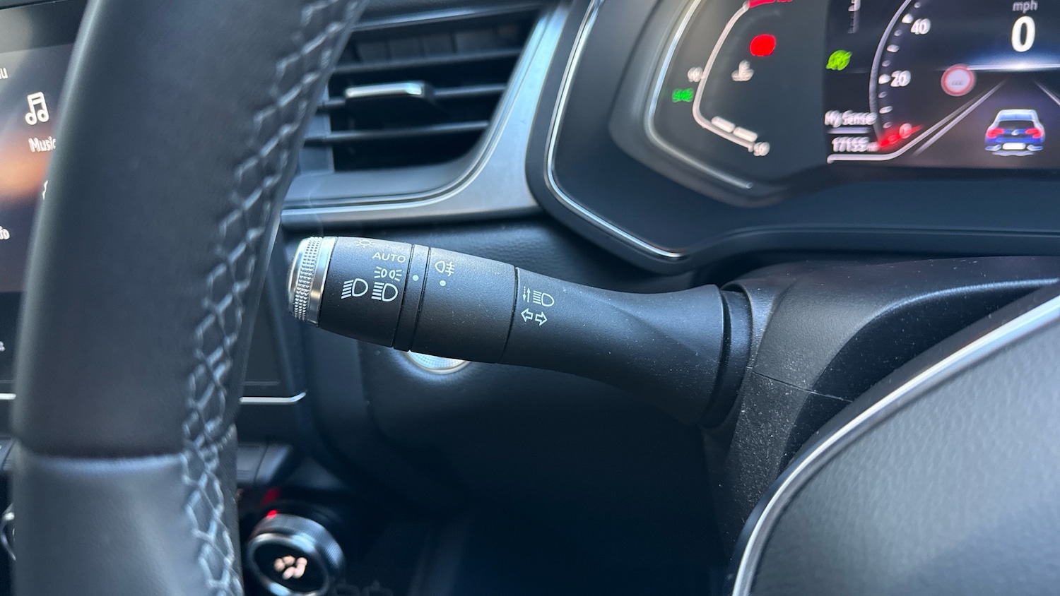 Used Renault Captur 2021 for sale - 77616087: Photo 38