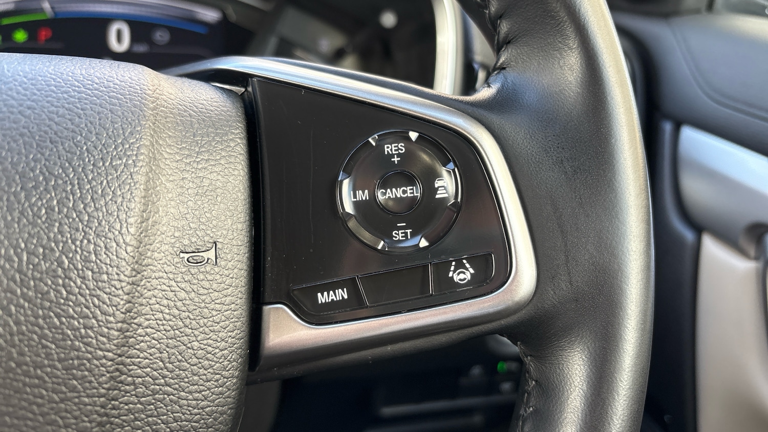 Used Honda CR-V 2023 for sale - 76384198: Photo 36