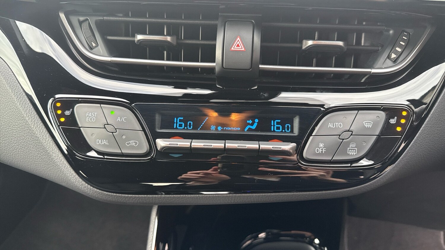 Used Toyota C-HR 2022 for sale - 76748864: Photo 38