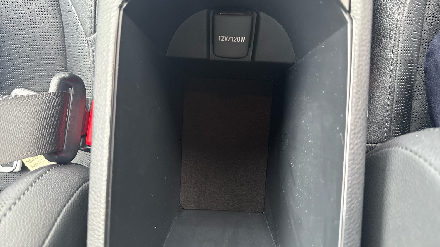 Used Toyota C-HR 2022 for sale - 76748864: Photo 41