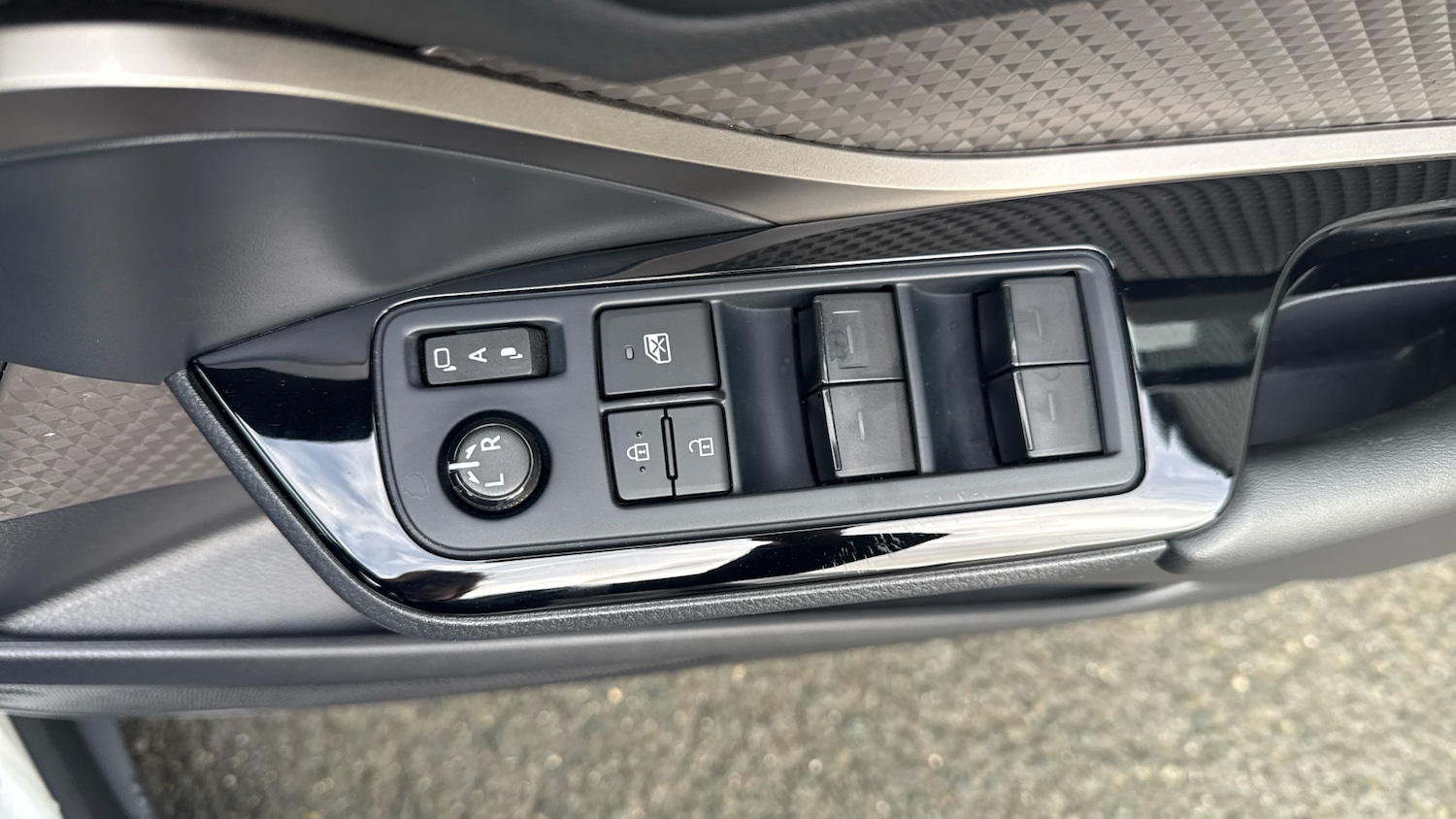 Used Toyota C-HR 2022 for sale - 76748864: Photo 45