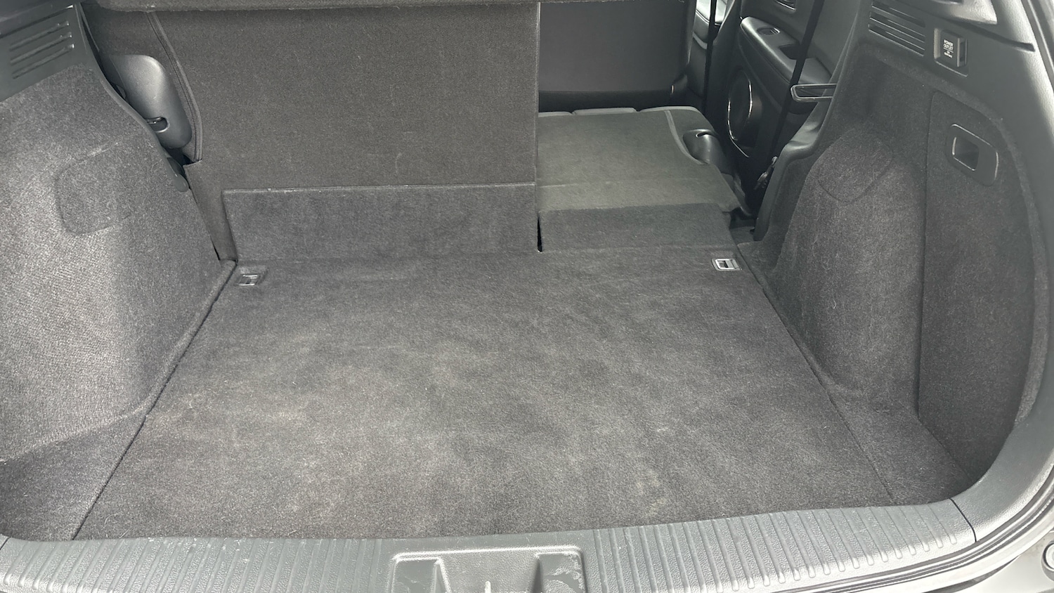 Used Honda HR-V 2019 for sale - 76796857: Photo 33