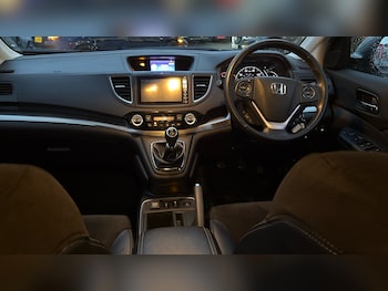 Used Honda CR-V 2018 for sale - 76958410: Photo