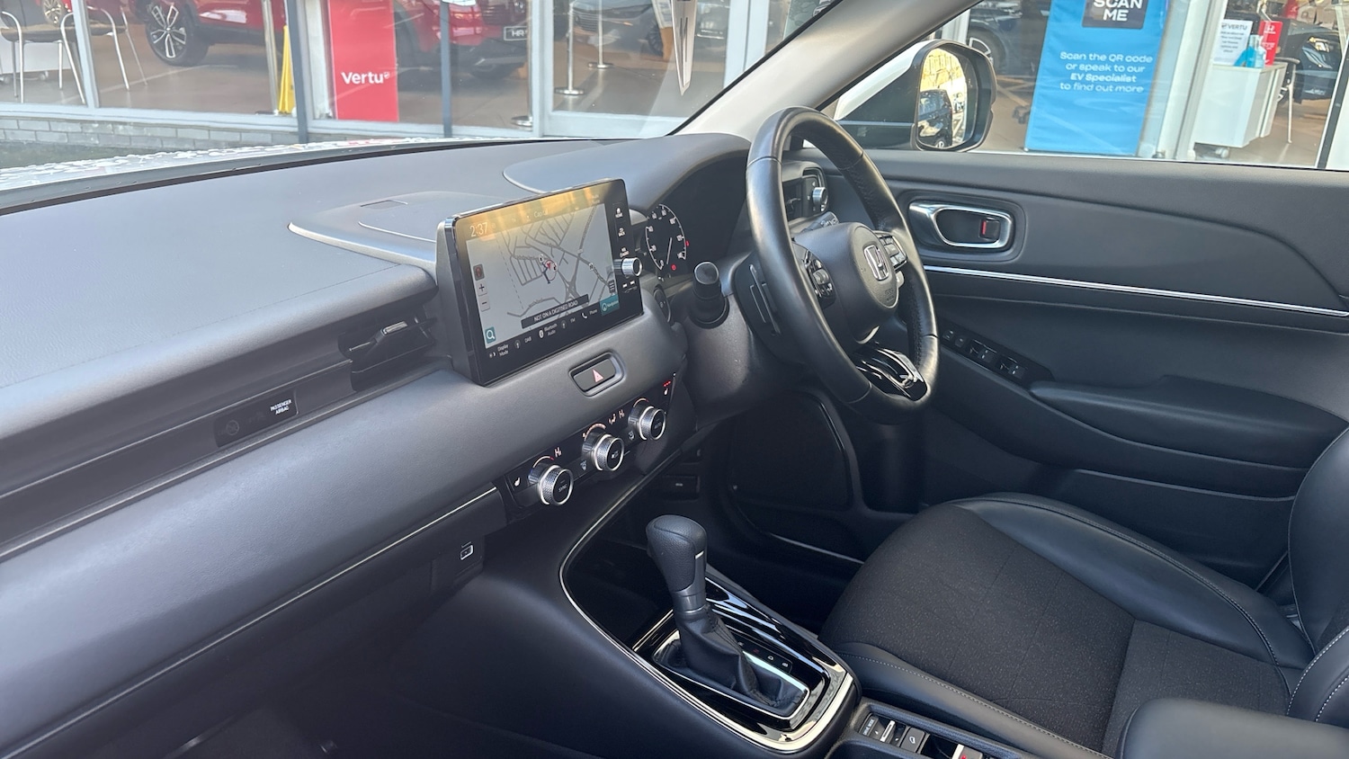 Used Honda HR-V 2023 for sale - 76782498: Photo 2