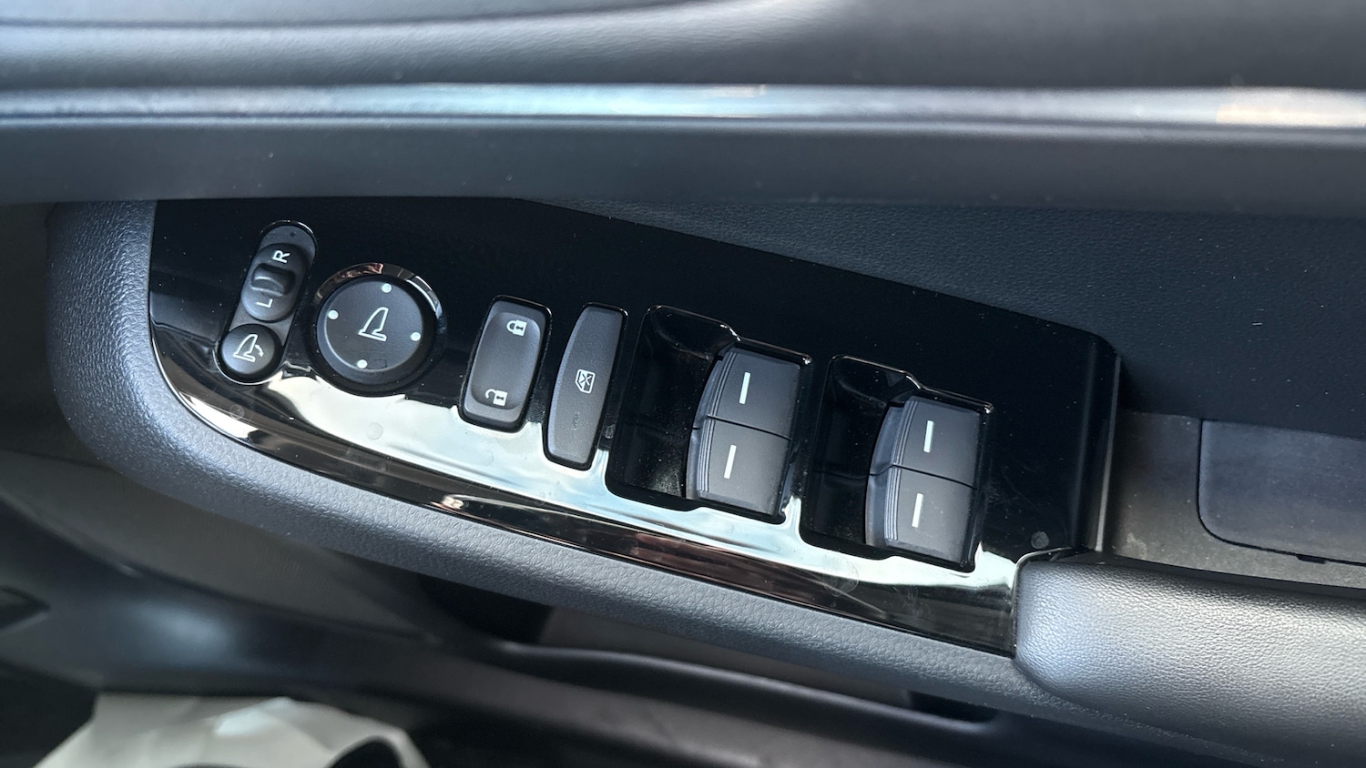 Used Honda HR-V 2023 for sale - 76782498: Photo 35