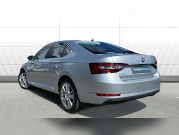 Used Skoda Superb 2015 for sale - 79652388: Photo