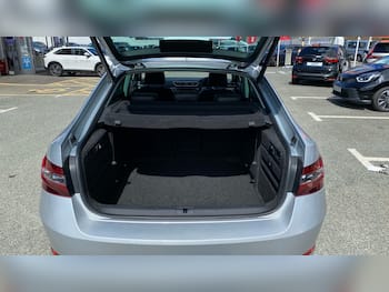 Used Skoda Superb 2015 for sale - 79652388: Photo