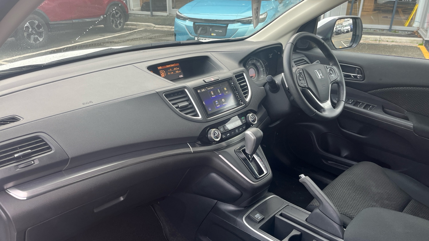 Used Honda CR-V 2016 for sale - 76409640: Photo 2