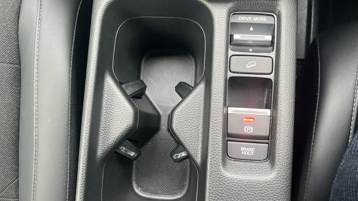 Used Honda HR-V 2023 for sale - 76547580: Photo 24