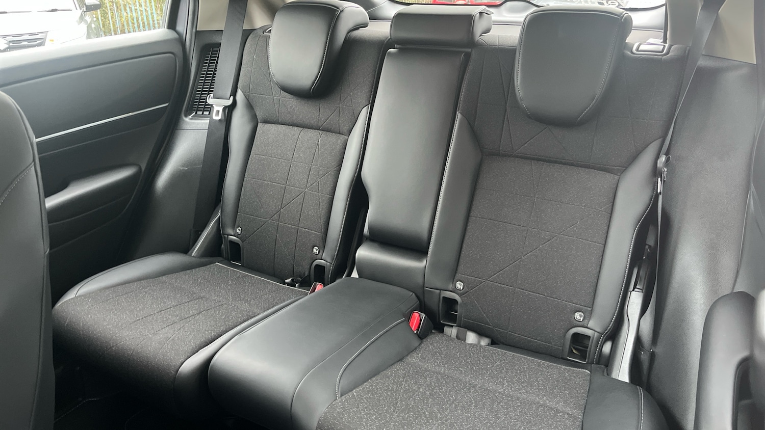 Used Honda HR-V 2023 for sale - 76547580: Photo 8