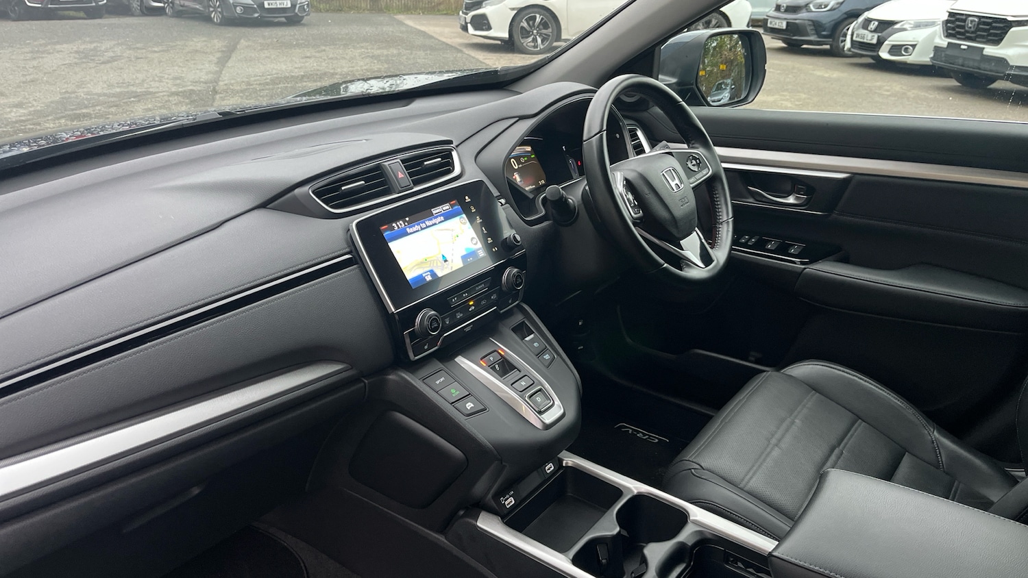 Used Honda CR-V 2021 for sale - 76565300: Photo 2