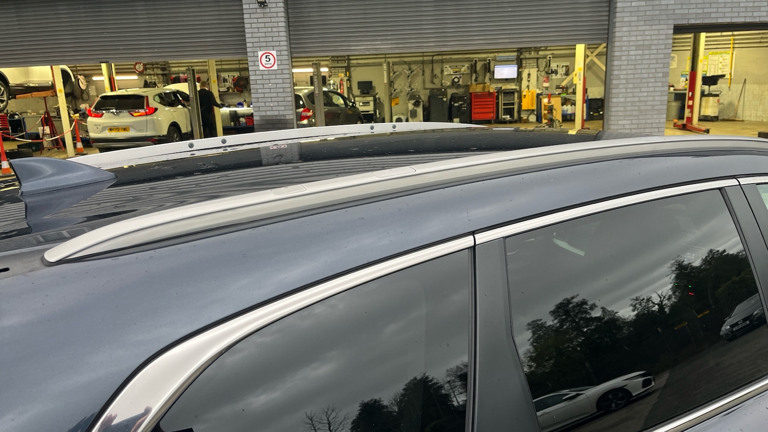 Used Honda CR-V 2021 for sale - 76565300: Photo 37