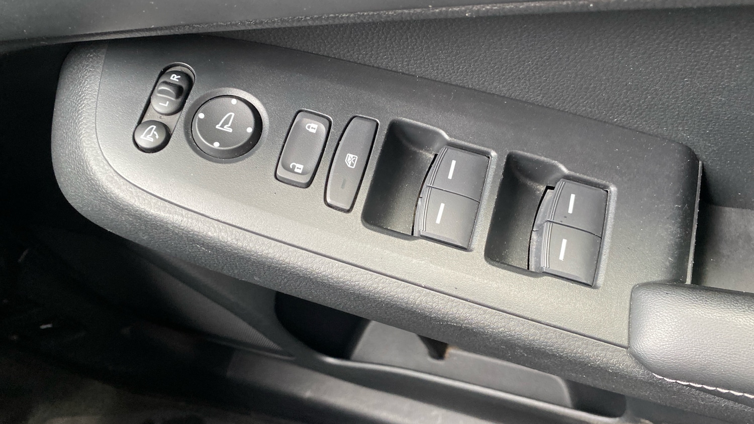 Used Honda HR-V 2024 for sale - 77946943: Photo 17