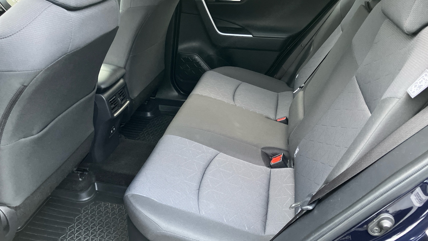 Used Toyota RAV4 2020 for sale - 76969659: Photo 16