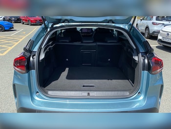 Used Citroen C4 2023 for sale - 78894811: Photo