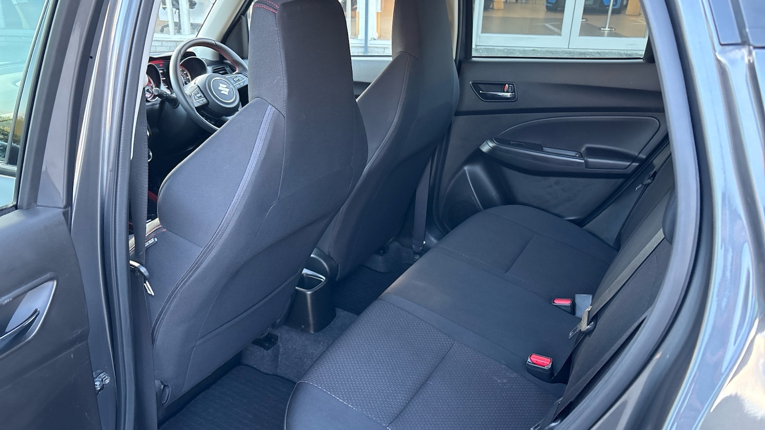 Used Suzuki Swift 2022 for sale - 76253105: Photo 16